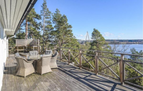 Stunning home in Uddevalla with WiFi and 2 Bedrooms in Uddevalla